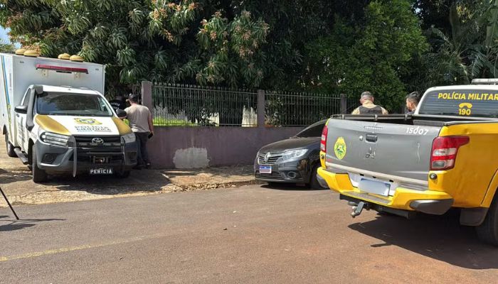 Suspeito de assassinar amante da esposa se apresenta à polícia e é liberado em Foz do Iguaçu